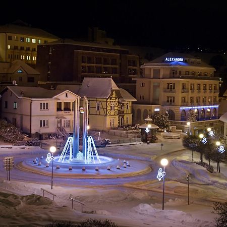 Kapsle Luhacovice Apartment Bagian luar foto